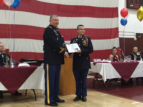 Satterfield Presenting MOAA Award to Cadet Bierweiler-Franks